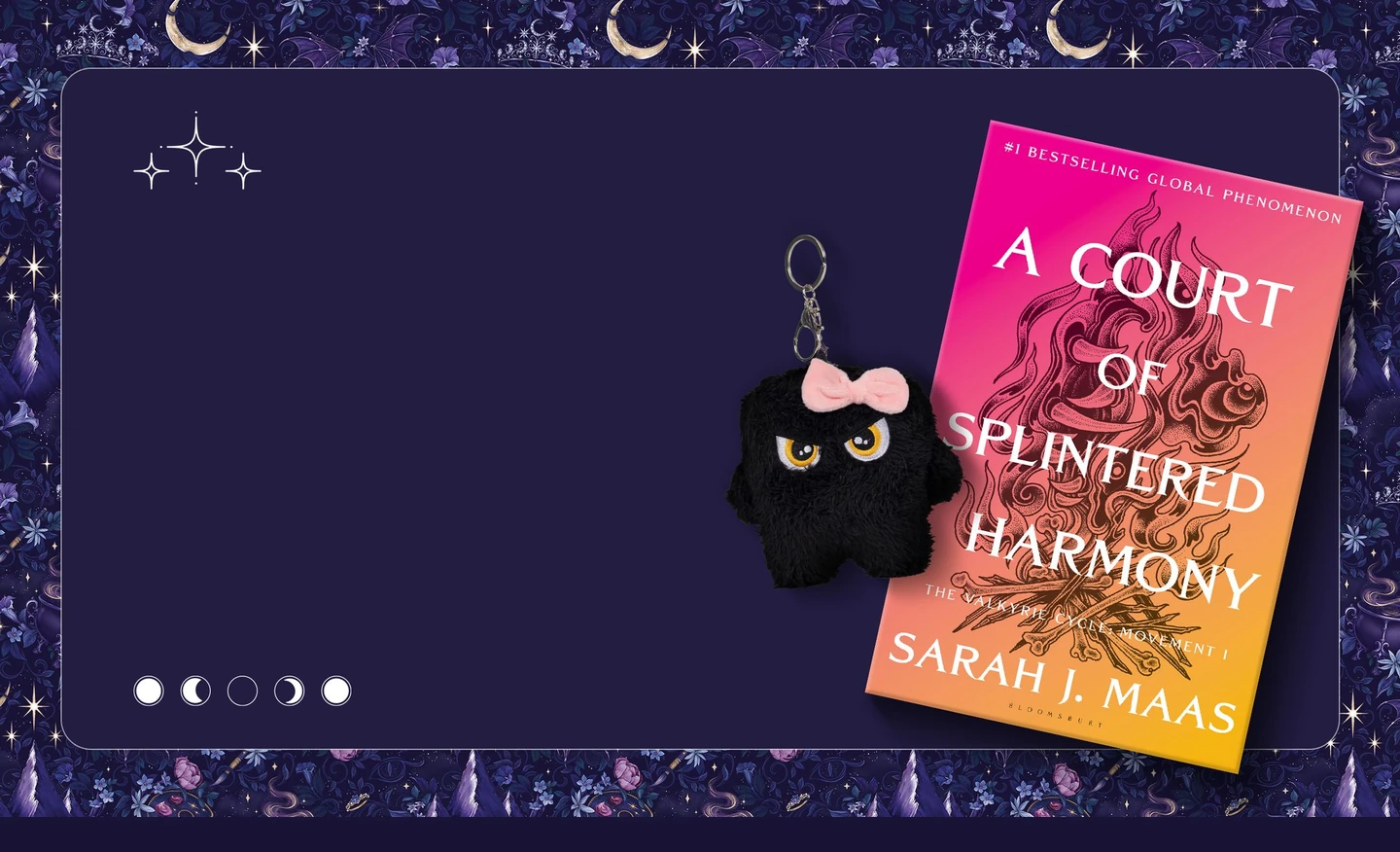 Target ACOTAR 午夜活动官方图，展示黑猫钥匙扣及新书